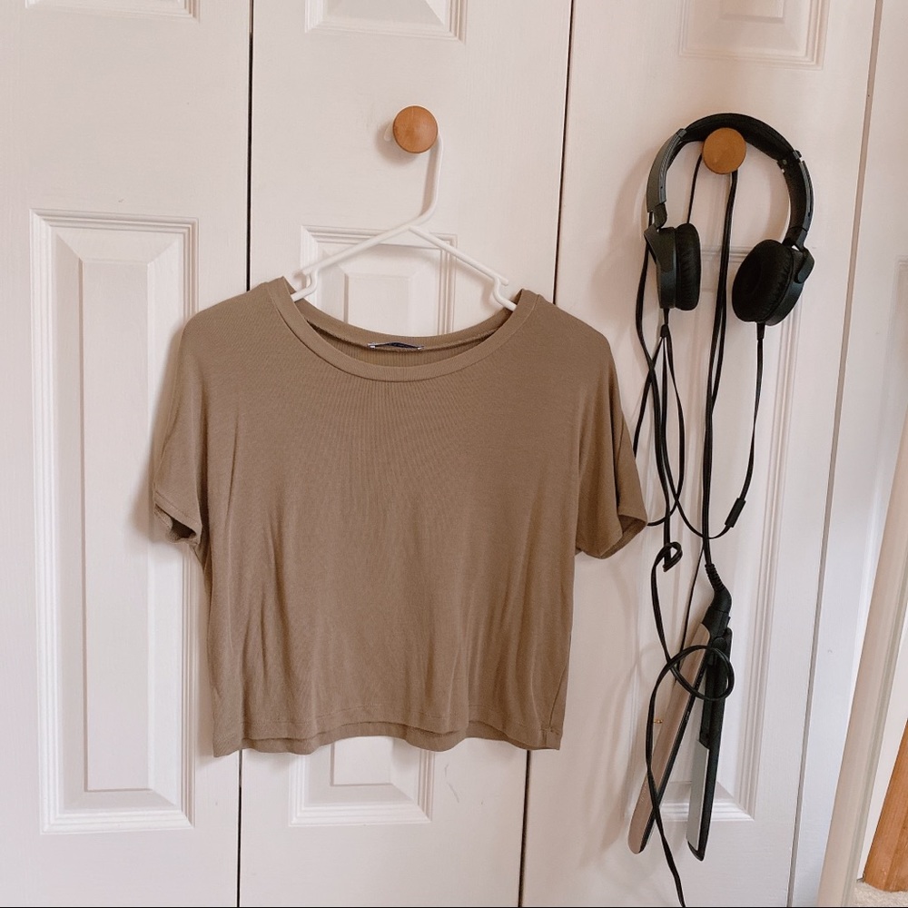 Neutral Cropped T shirt